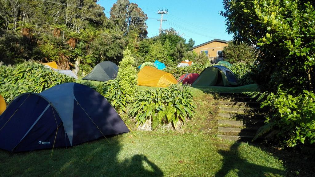 Stewart Island Backpackers Albergue Half-moon Bay Exterior foto