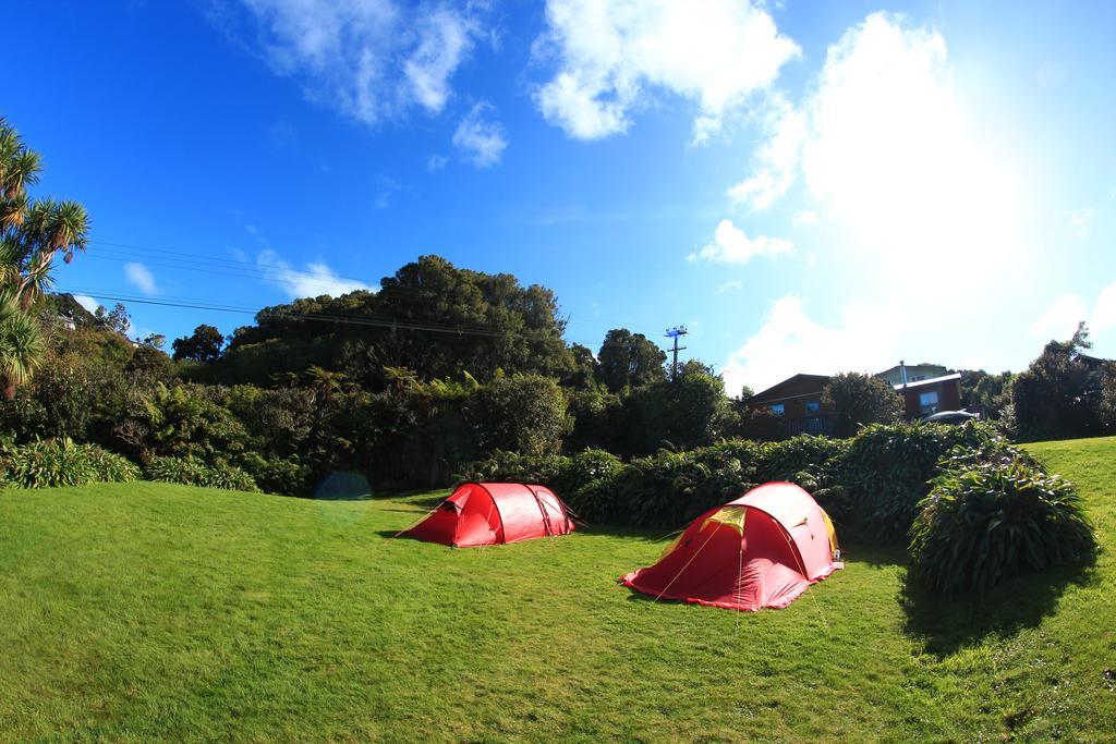 Stewart Island Backpackers Albergue Half-moon Bay Exterior foto